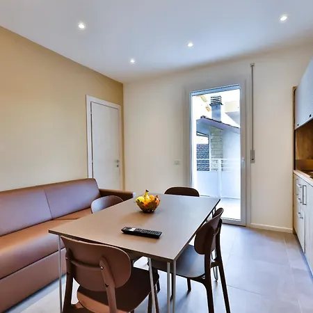 Apho Apartment