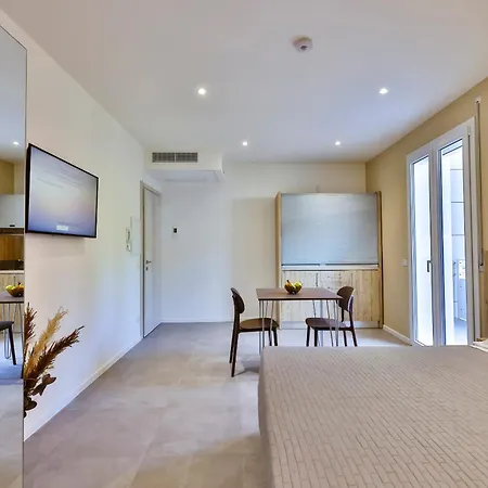 Apho 3* Римини