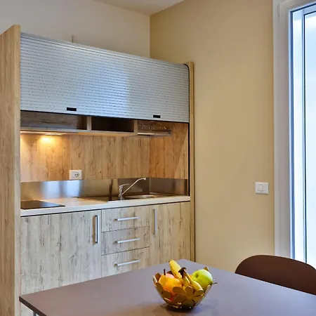 Aparthotel Apho 3*